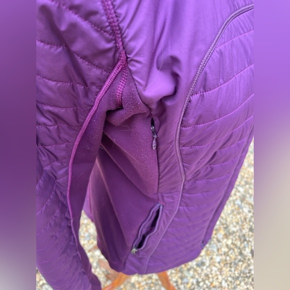 Lululemon First Mile Jacket Purple - Picture 3 of 16